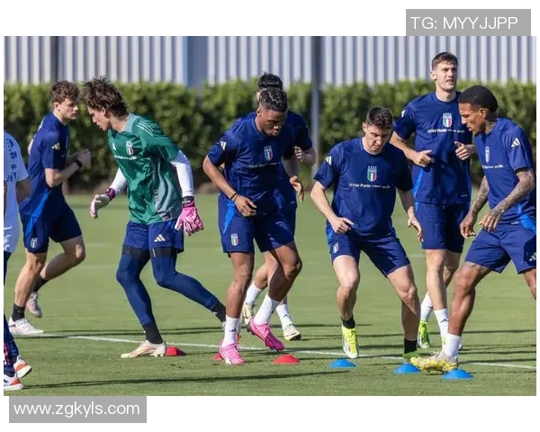 跨年足球明星赛精彩回顾视频尽享球星风采与激情瞬间